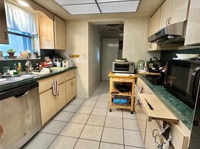 5671 NE 22 Ave, Fort Lauderdale FL 33308