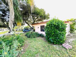 5671 NE 22 Ave, Fort Lauderdale FL 33308