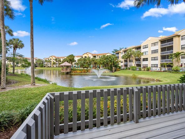 600 Uno Lago Drive 104, Juno Beach FL 33408