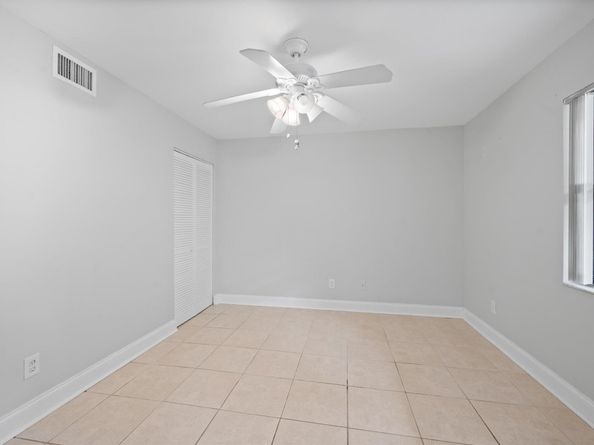 600 Uno Lago Drive 104, Juno Beach FL 33408