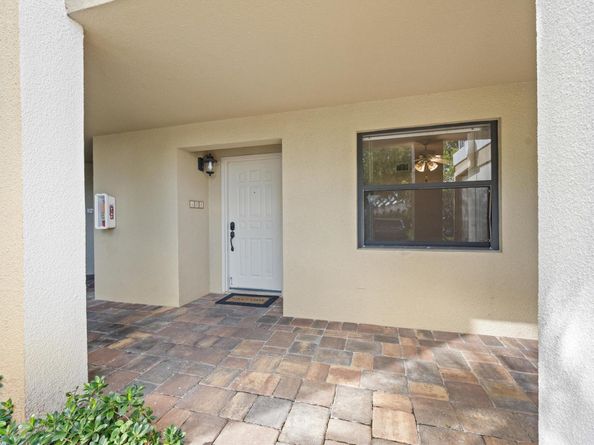 600 Uno Lago Drive 104, Juno Beach FL 33408