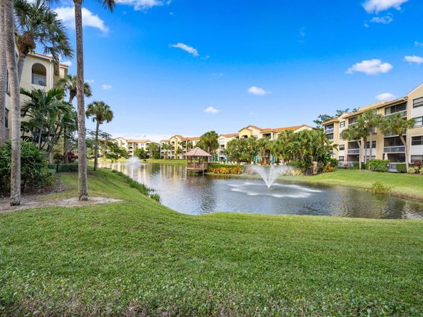 600 Uno Lago Drive 104, Juno Beach FL 33408