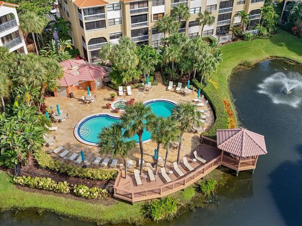 600 Uno Lago Drive 104, Juno Beach FL 33408