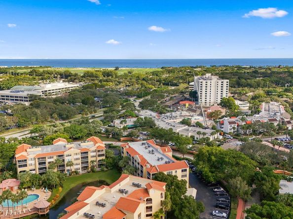 600 Uno Lago Drive 104, Juno Beach FL 33408