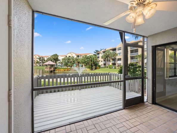 600 Uno Lago Drive 104, Juno Beach FL 33408