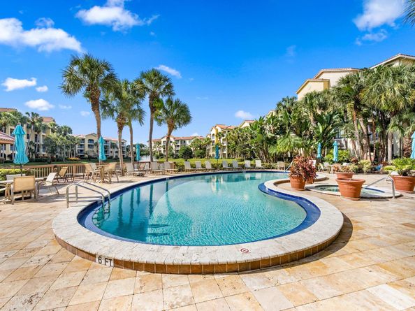 600 Uno Lago Drive 104, Juno Beach FL 33408