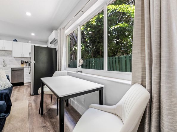 305 Hibiscus Ave, Pompano Beach FL 33062