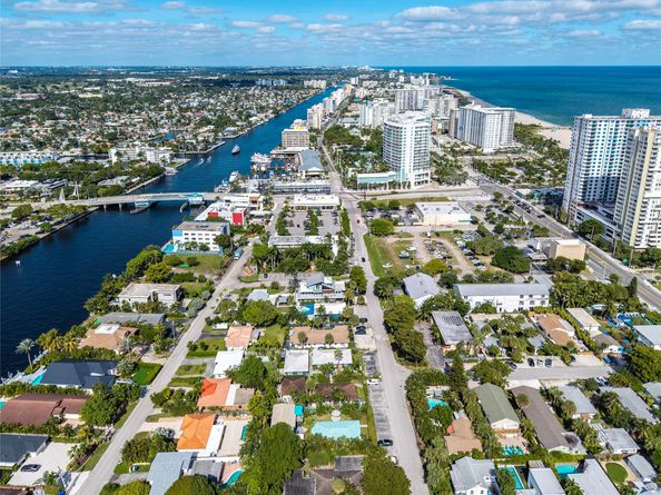 305 Hibiscus Ave, Pompano Beach FL 33062