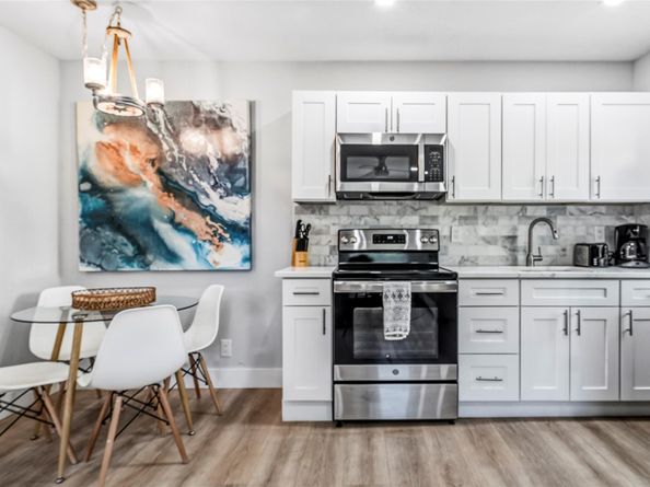 305 Hibiscus Ave, Pompano Beach FL 33062