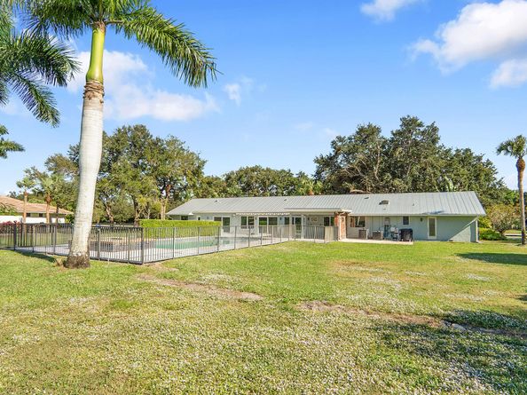 8631 Steeplechase Drive, Palm Beach Gardens FL 33418