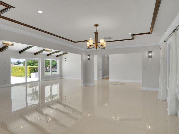 8631 Steeplechase Drive, Palm Beach Gardens FL 33418