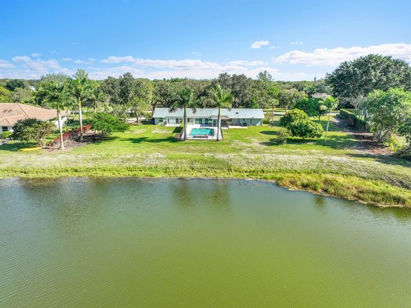 8631 Steeplechase Drive, Palm Beach Gardens FL 33418