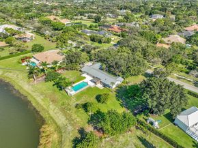 8631 Steeplechase Drive, Palm Beach Gardens FL 33418