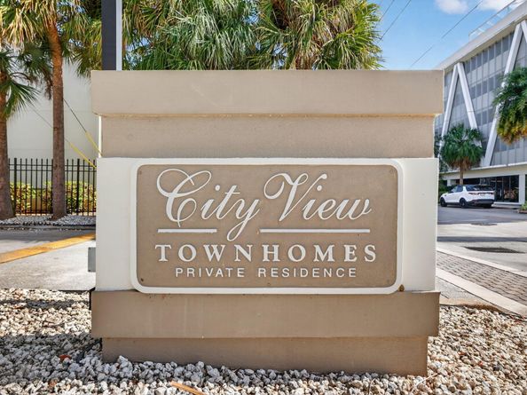 237 City View Drive 237, Fort Lauderdale FL 33311