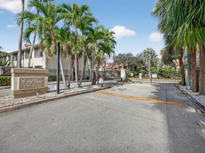 237 City View Drive 237, Fort Lauderdale FL 33311