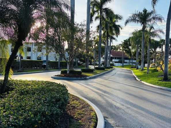 3571 Magellan Cir 3434, Aventura FL 33180