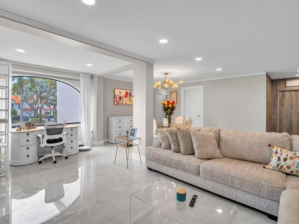 3571 Magellan Cir 3434, Aventura FL 33180