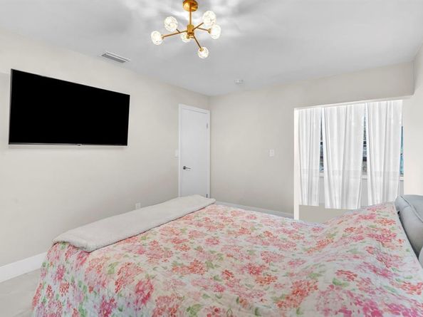 3571 Magellan Cir 3434, Aventura FL 33180