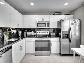 3571 Magellan Cir 3434, Aventura FL 33180