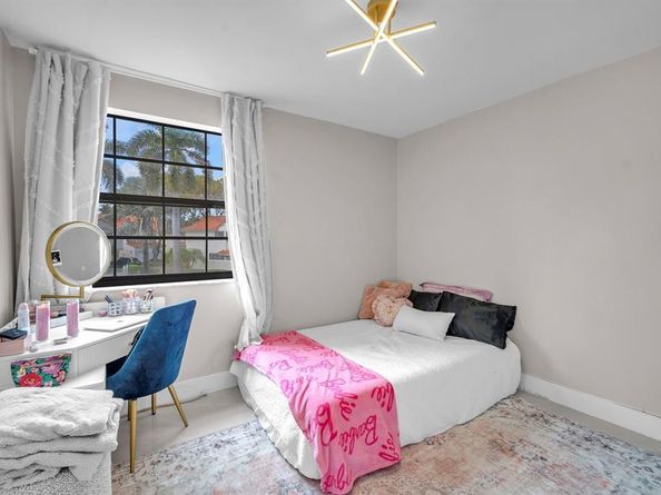 3571 Magellan Cir 3434, Aventura FL 33180