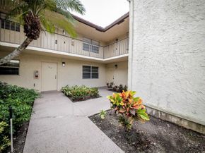 8760 Holly Ct 104, Tamarac FL 33321
