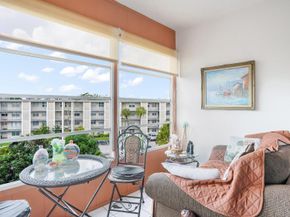 2881 NW 47th Ter 406, Lauderdale Lakes FL 33313