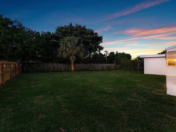 2433 Palm Road, West Palm Beach FL 33406