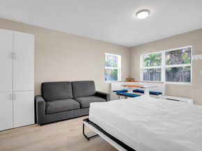 865 SE 20th Avenue 1, Deerfield Beach FL 33441