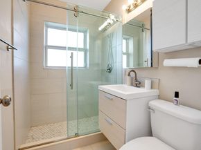 865 SE 20th Avenue 1, Deerfield Beach FL 33441