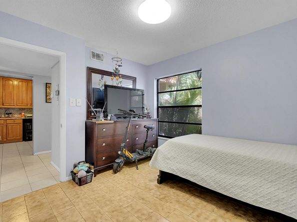 136 S Cypress Road 326, Pompano Beach FL 33060