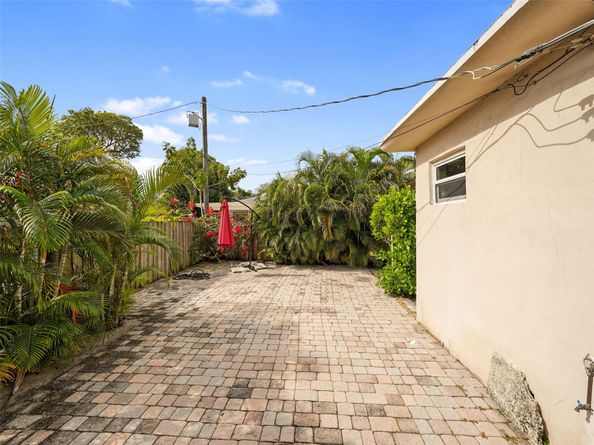 500 NW 120th St, Miami FL 33168