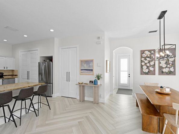 30 Stoney Drive, Palm Beach Gardens FL 33410