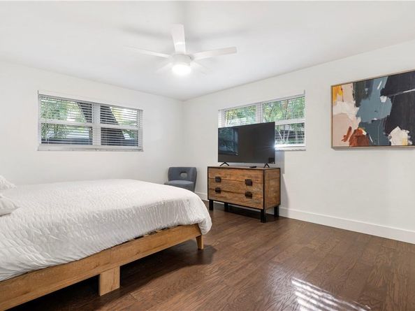 5840 SW 37th Ave, Dania Beach FL 33312