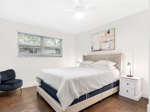 5840 SW 37th Ave, Dania Beach FL 33312