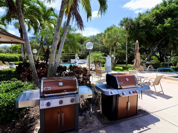 3505 Oaks Way 506, Pompano Beach FL 33069