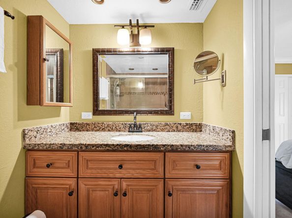 9121 Sunrise Lakes Blvd 106, Sunrise FL 33322