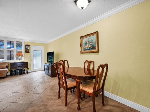 9121 Sunrise Lakes Blvd 106, Sunrise FL 33322