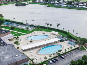 157 Flanders D, Delray Beach FL 33484