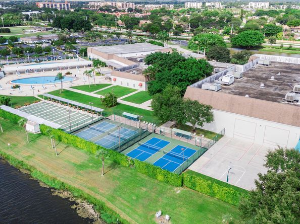 157 Flanders D, Delray Beach FL 33484