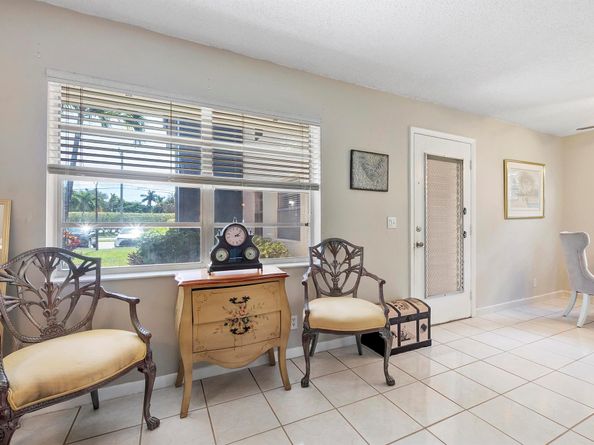 157 Flanders D, Delray Beach FL 33484