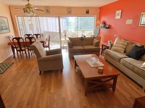 7 Greenway N 211, Royal Palm Beach FL 33411