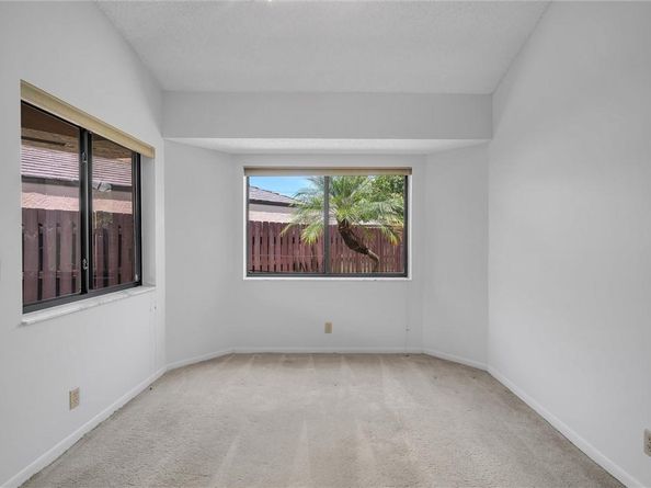 9364 Chelsea Dr N, Plantation FL 33324