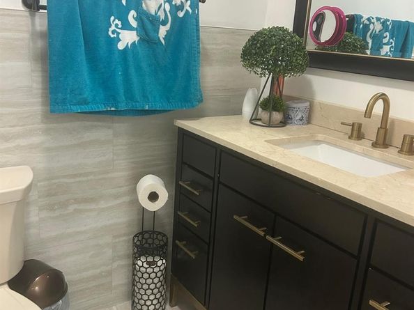 3 Greenway Vlg, Royal Palm Beach FL 33411