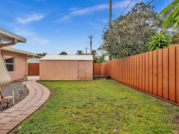 3201 NE 14th Ave, Pompano Beach FL 33064