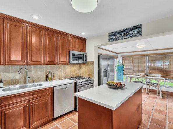 3201 NE 14th Ave, Pompano Beach FL 33064