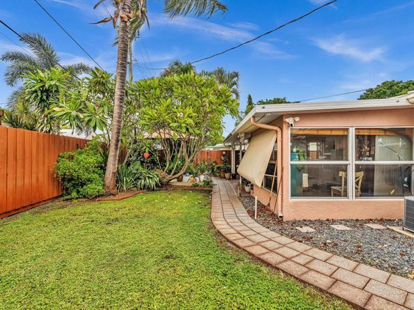 3201 NE 14th Ave, Pompano Beach FL 33064