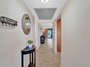 900 Colony Point Cir 221, Pembroke Pines FL 33026