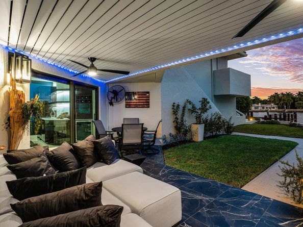 931 Palm Trail 4, Delray Beach FL 33483