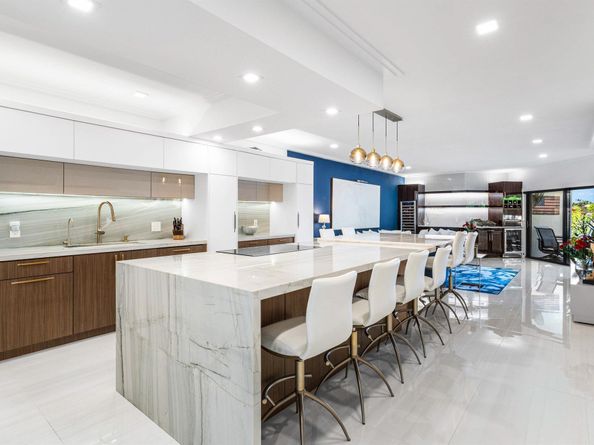 931 Palm Trail 4, Delray Beach FL 33483