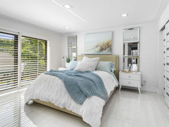 931 Palm Trail 4, Delray Beach FL 33483